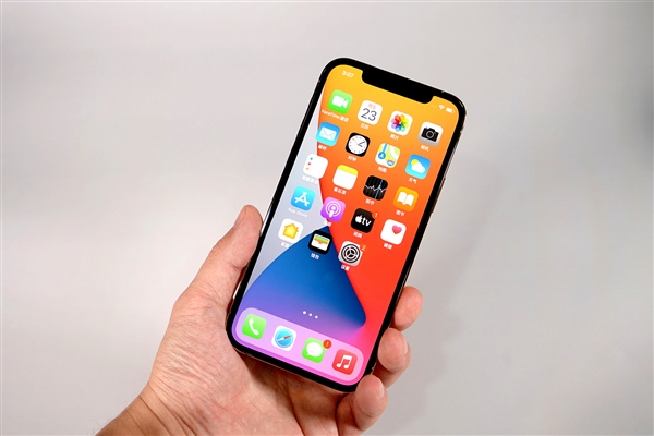 云龙苹果手机维修分享iOS 14.2修订版已到，专属iPhone 12系列 